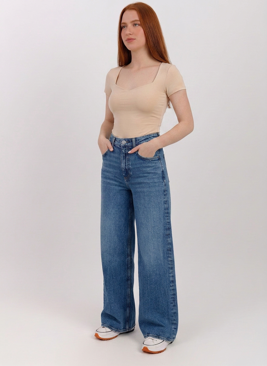 Sweetheart Square Short Sleeve Top